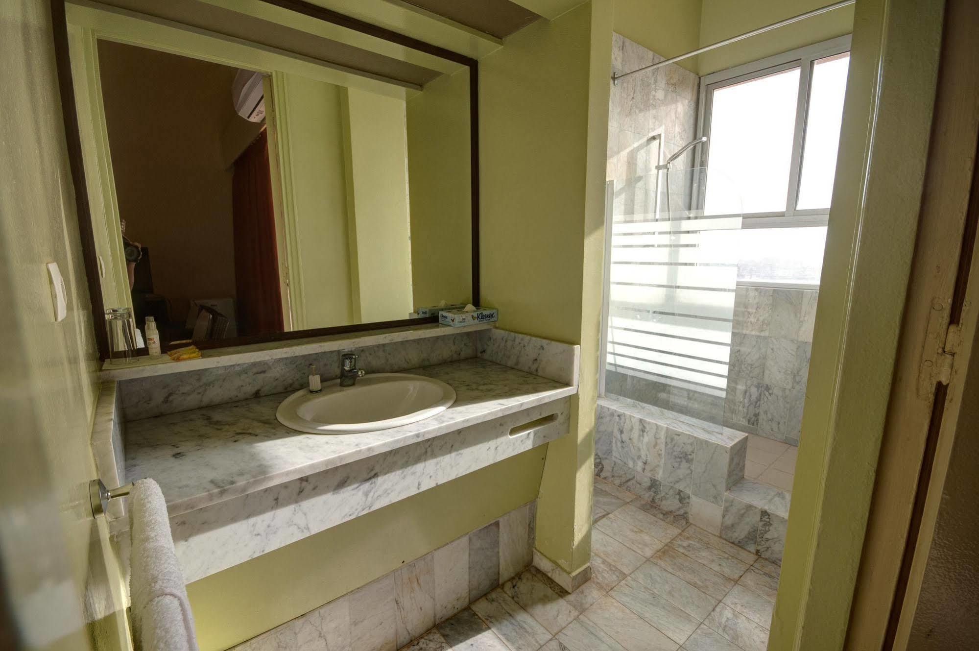 Hotel Ngor Diarama Dakar Exterior foto